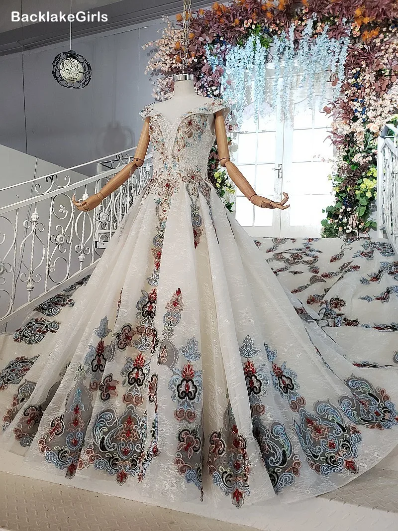 Женское платье с v образным вырезом и рукавом крылышком длинное вечернее