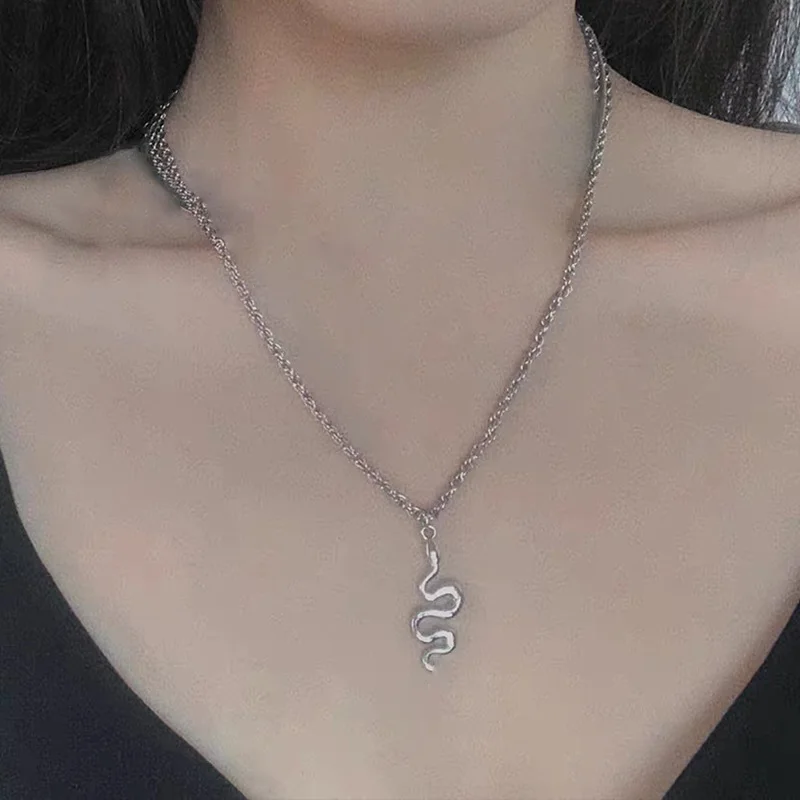 

New Snake Necklace Dangle Women Pendant Necklace Minimalist Style Stainless Steel Trendy Female Animal Snak Jewelry Gift Party