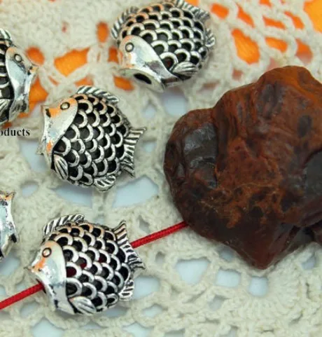 

5 шт./лот тибетские серебряные рыбки россыпью бусины разделители бусины Разъемы для DIY изготовления ювелирных изделий браслет df3s