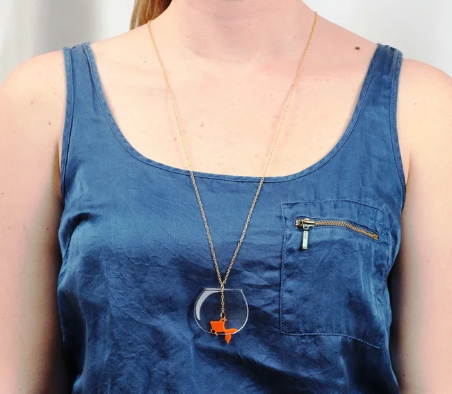 Женское акриловое ожерелье с подвеской в форме рыбки унисекс золотой Ювелирное