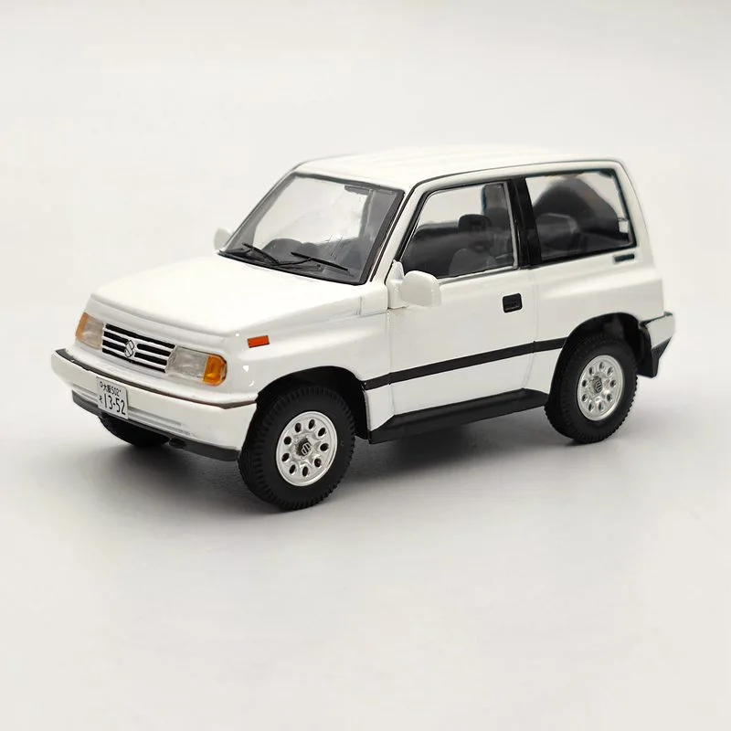 

Premium X 1:43 For SUZUKI ESCUDO 1992 WHITE PRD327 Diecast Models Car Collection