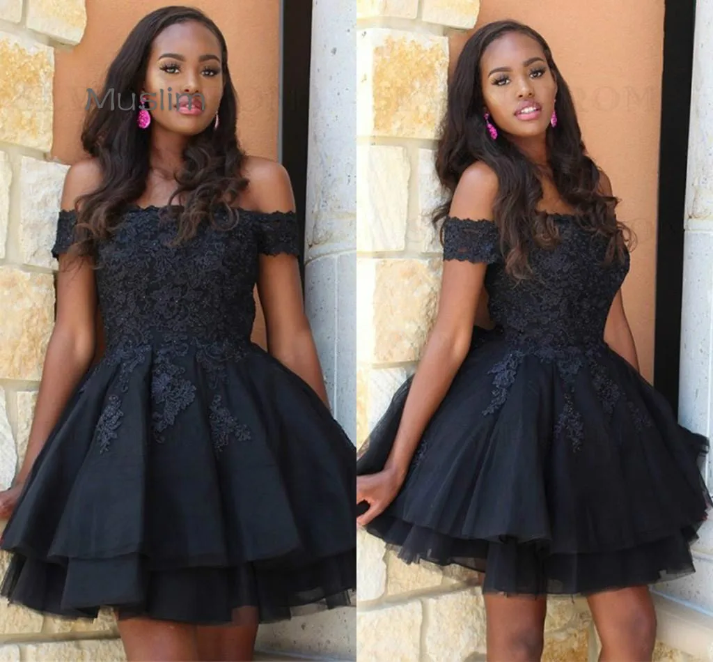 

Black Girls Short Prom Dresses Sexy Off The Shoulder Lace Evening Dress A Line Tulle Short Party Dresses Evening Wear 2020 Cheap