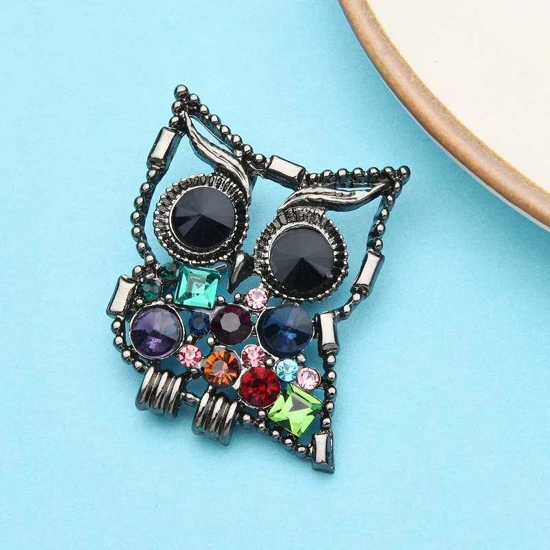 

Wuli&baby Crystal Owl Brooches Women Men Beauty Owl Bird Animal Office Casual Brooch Pins Gifts