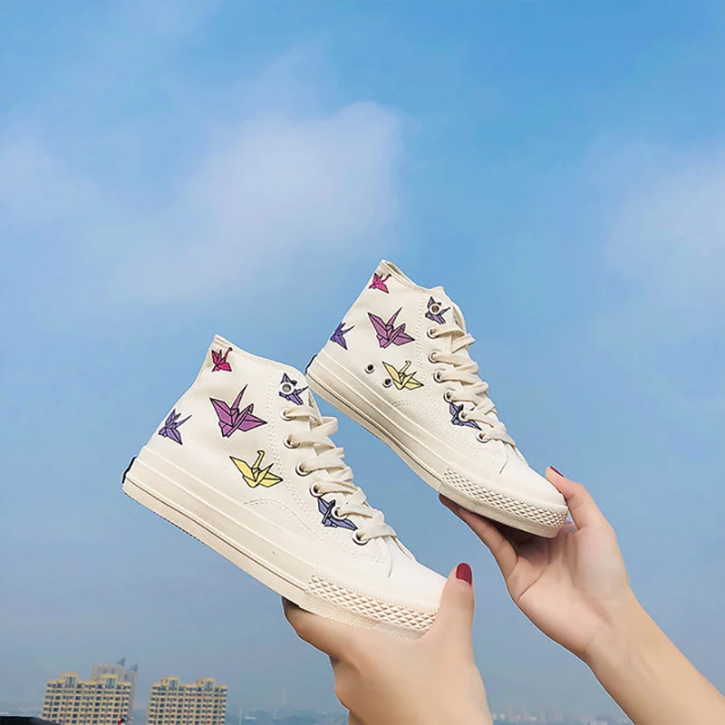 

Hot women's sneakers fashion color changing paper crane vulcanized shoes lace up casual canvas Denis femino zapatos de mujer