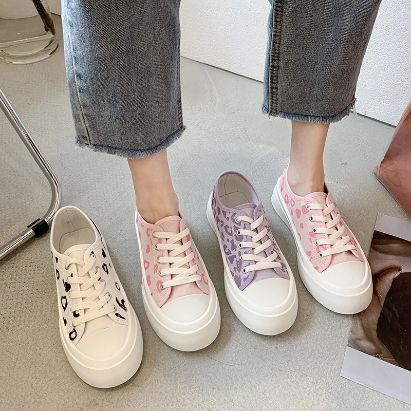 

New Women's Vulcanize Shoes Canvas Women Fashion Comfortable Breathable Heart Cute Color Sneaker Women Lace-Up Casual Shoes 2021
