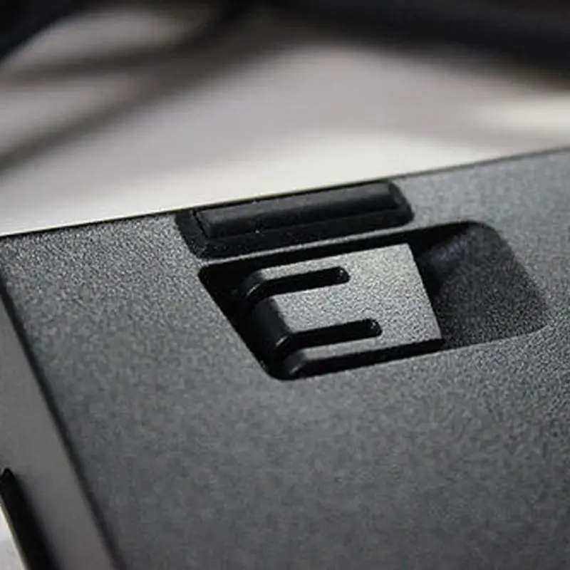 

2Pcs Keyboard Bracket Leg Plastic Stand for Corsair K65 K70 K63 K95 K70 LUX RGB Mechanical Gaming Keyboard