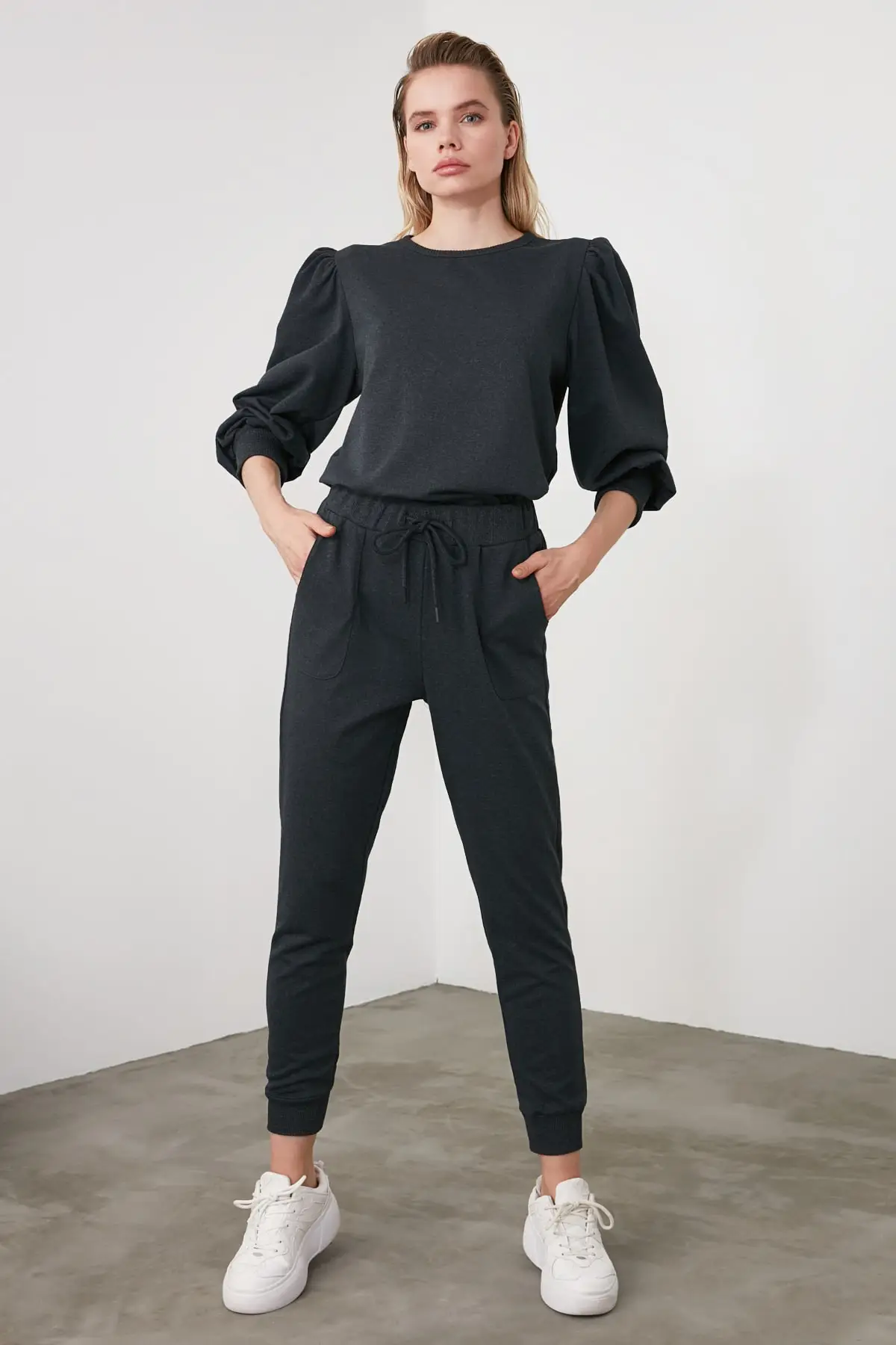 Trendyol Basic Jogger Knit Sweatpants TWOAW21EA0024 |