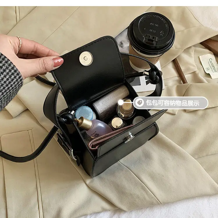 

Xiaoxiangfeng bag women's 2021 new fashion high quality niche portable box Xiaofang bag foreign style messenger bag