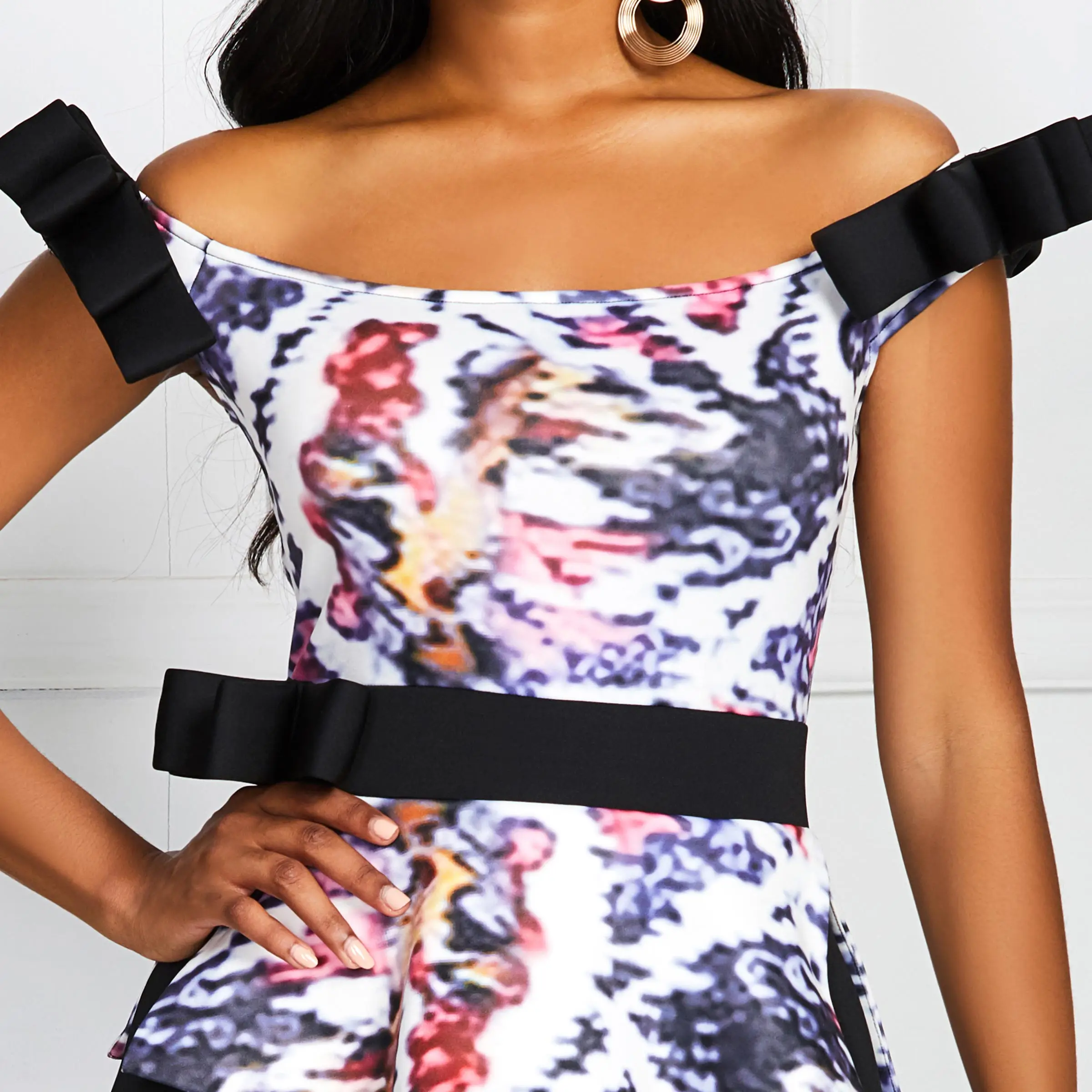 Женское вечернее платье с открытыми плечами элегантное открытой спиной и