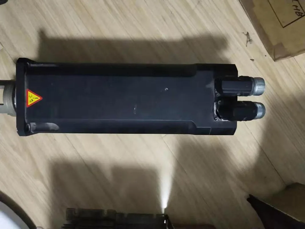 

Kollmorgen DBL4N00950-0R2-000-S40 102264