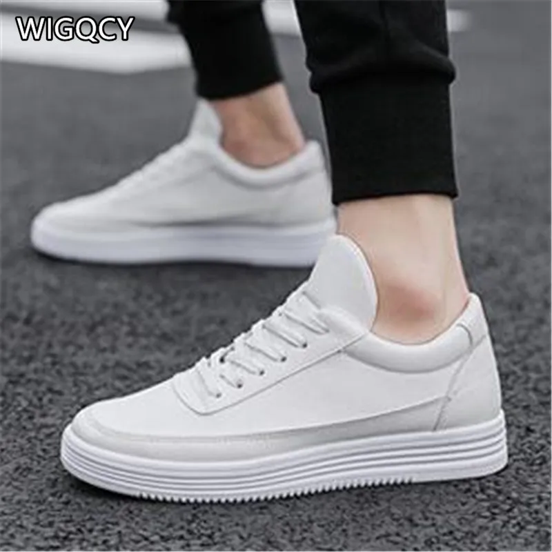 

WIGQCY 2020 new four seasons men's shoes trend wild youth board shoes low top breathable casual fashion sneakers A12