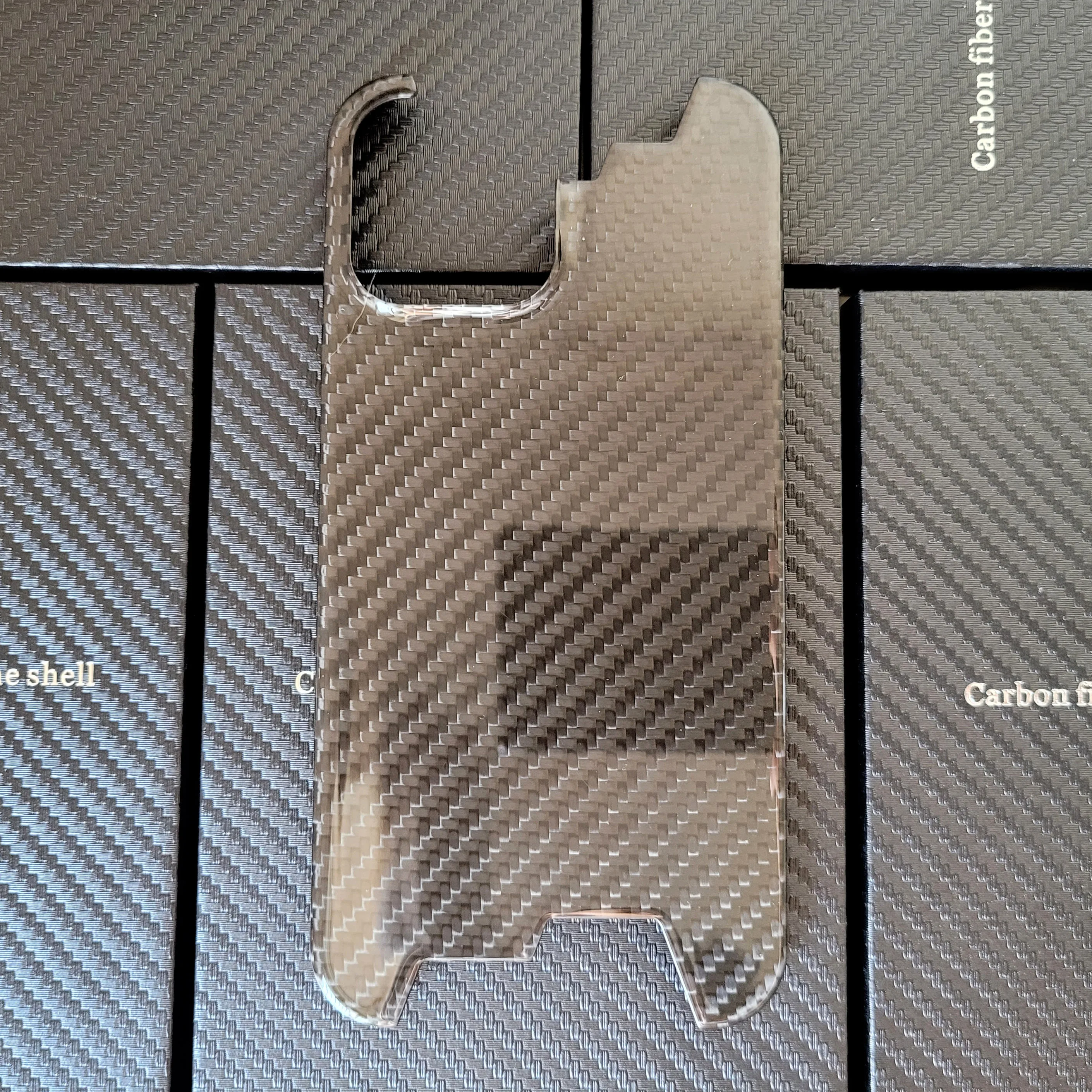 

Чехол ENMOV из неравномерного углеродного волокна для iPhone13 Pro Max, мраморный чехол из настоящего углеродного волокна, ультратонкая задняя крышк...