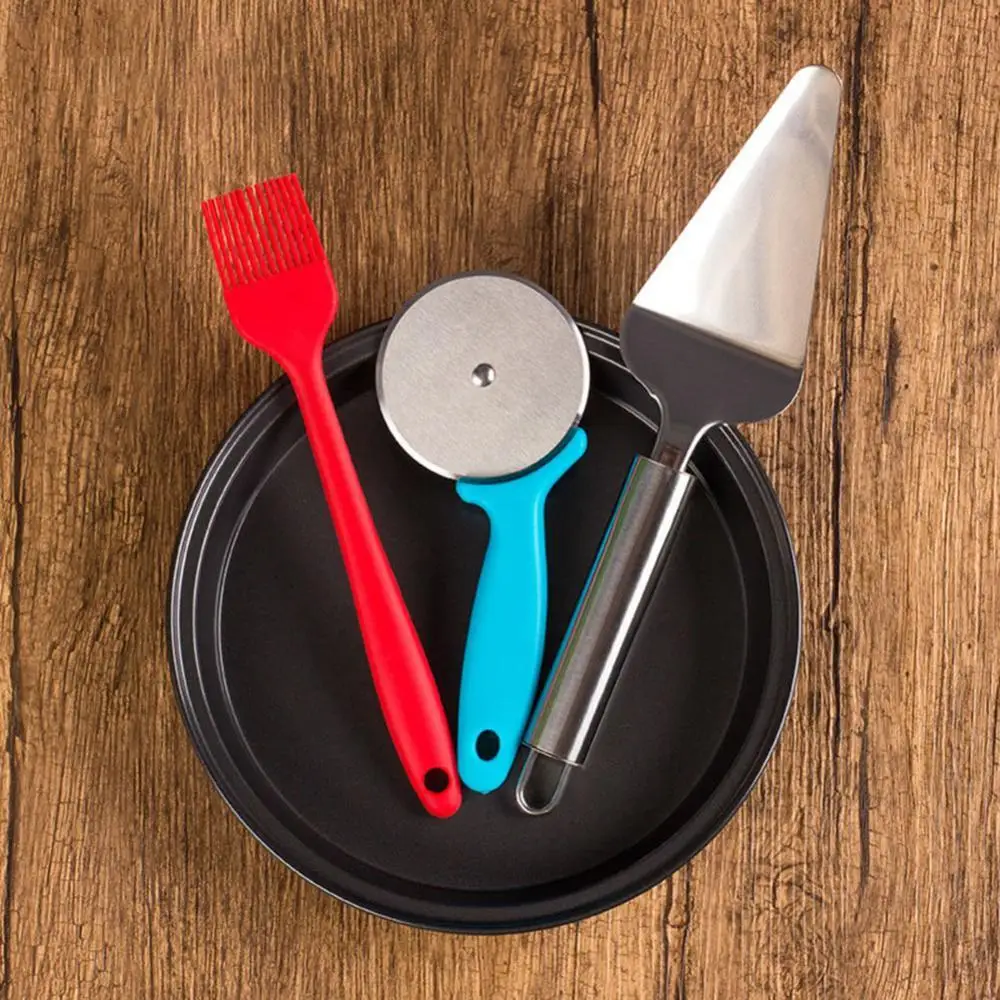 

Антипригарная утолщенная круглая противень для пиццы с роликовым скребком, силиконовая щетка