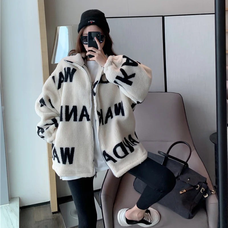 

Пальто из овечьей шерсти с надписью, женская Свободная Повседневная Толстая плюшевая куртка в ленивом стиле