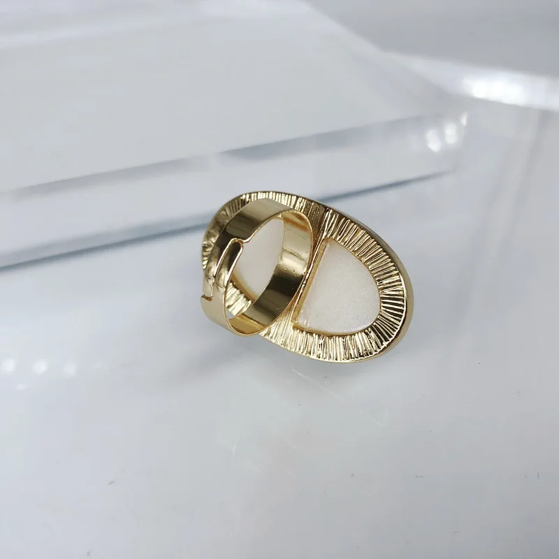 F.J4Z Fashion Hot Big Ring for Women Stunning Nobel Oval Imitation Pearl Finger Rings Lady Hand Jewelry Gifts Dropship | Украшения и