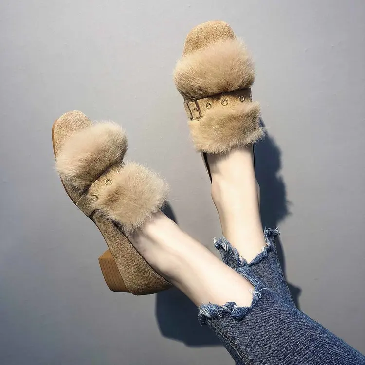 

Женская плюшевая обувь, новинка, Осень-зима, бархатная хлопковая обувь, уличная одежда, модная обувь с плоской подошвой в горошек, Лидер прод...