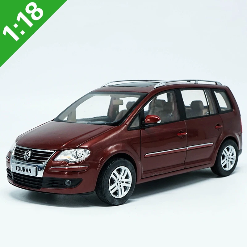 TOURAN 2009 Red Оригинальная коробка 1:18 Высокая тщательно VW TOURAN MPV Субару Outback сплавочная модель автомобиля статические металлические модели автомобилей для Коллекционные вещи подарок - Цвет: TOURAN 2009 Red