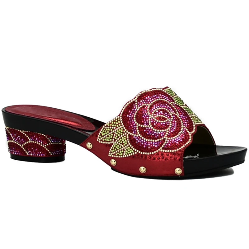 Новое поступление женской обуви и сумок в комплекте новейший итальянский