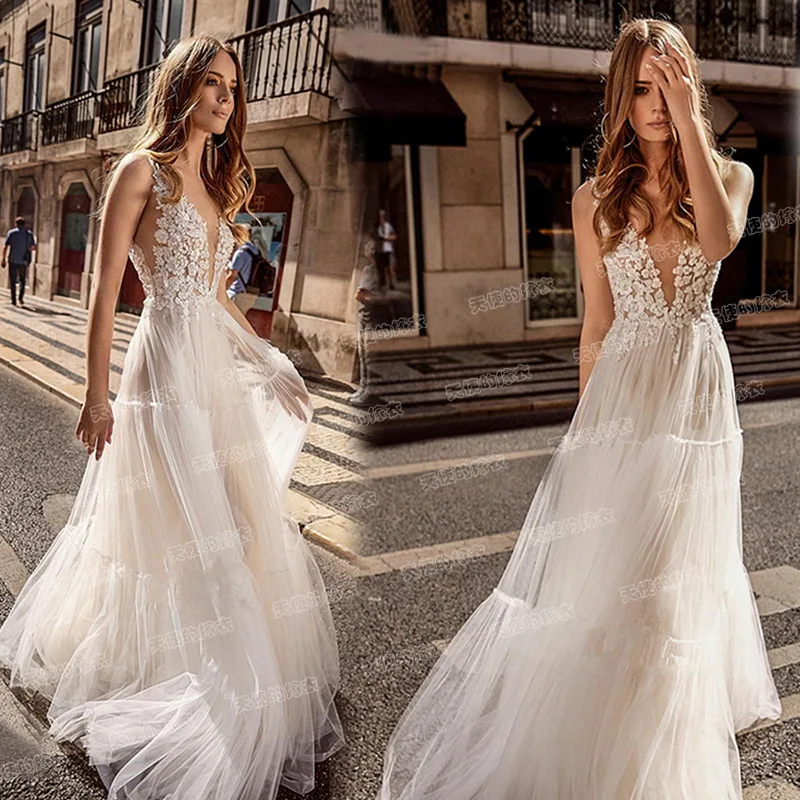 

2021 Super Fairy Fantasy Forest Deep V-neck Bride Travel Shooting Outdoor Seaview Holiday Light Wedding Dress