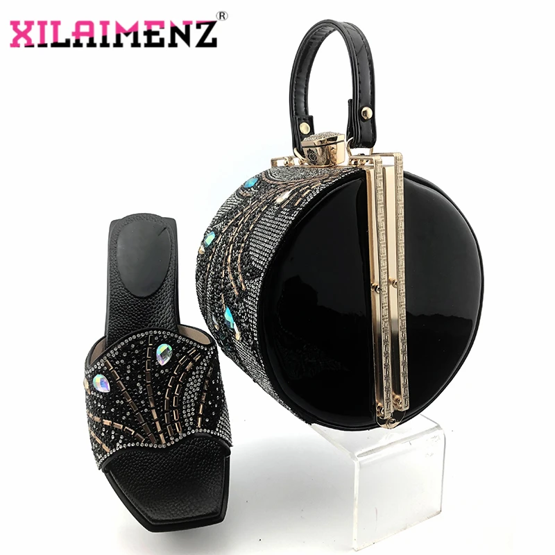 Комплект из туфель и сумочки в африканском стиле с украшением виде кристаллов