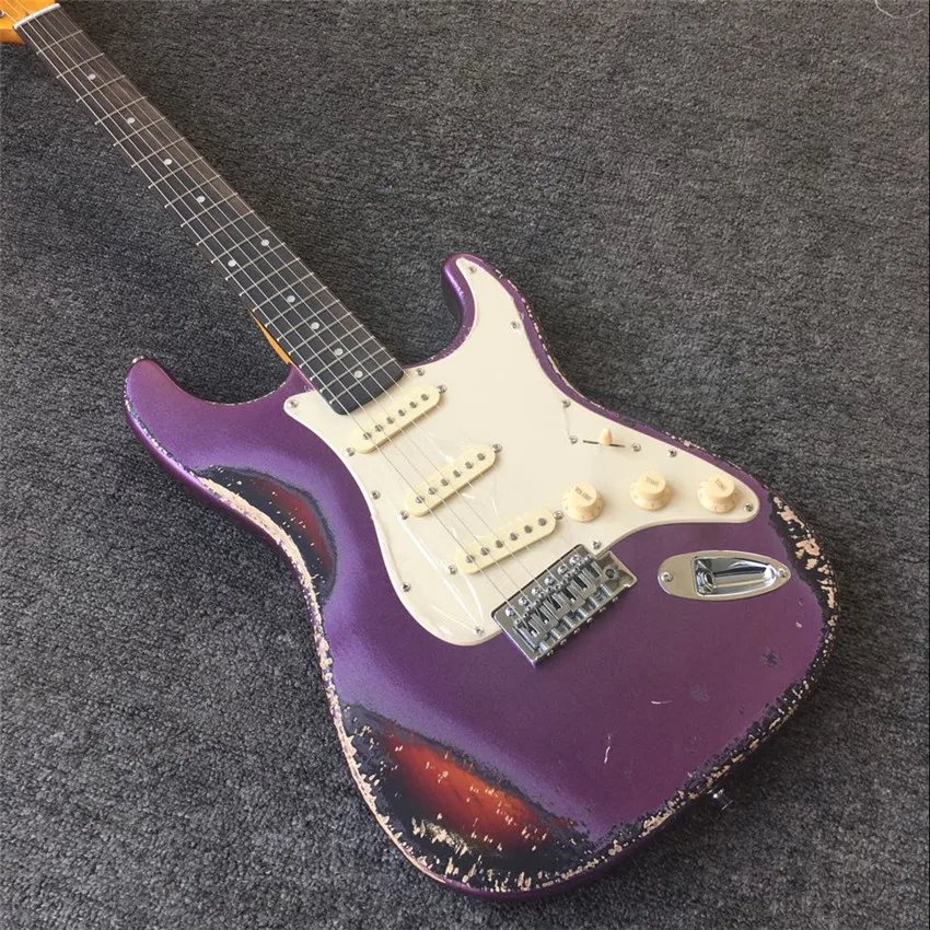 

good quality heavy Relic vintage style hand made electric guitar