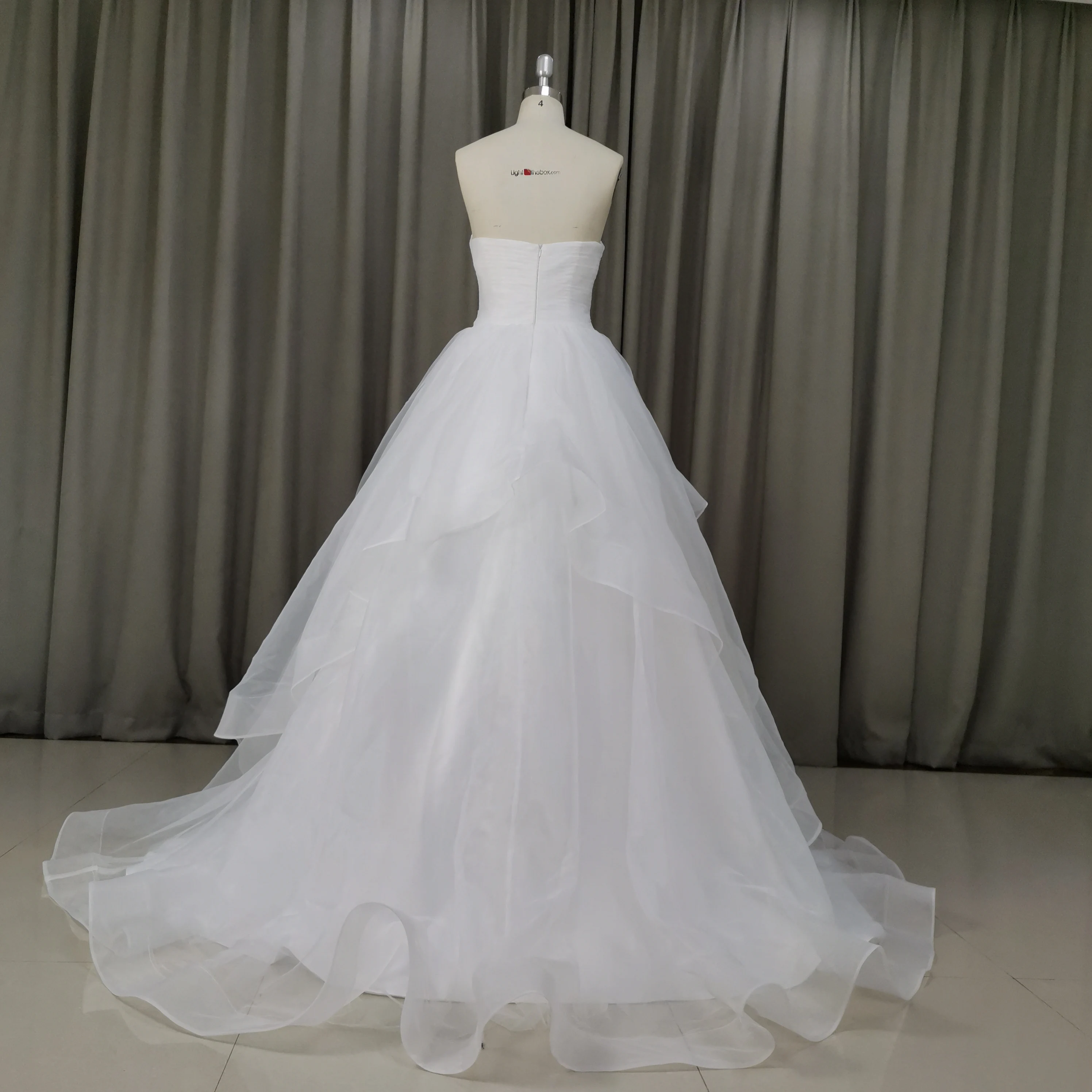 Белые свадебные платья без бретелей с бальное платье Простые Свадебные
