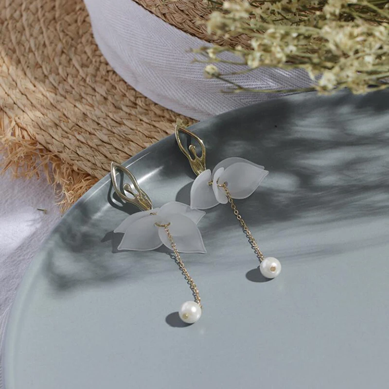 

2020 New flower handmade bohemia boho earrings women fashion long hanging earrings crystal female wedding earings party jewelry