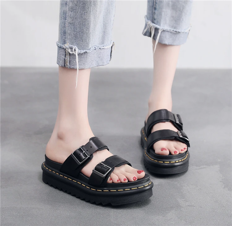 

2021 Summer Black Leather Ladies Gladiator Sandals For Women Three Buckle Platform Sandals Women Street Style Flats Roman Shoes