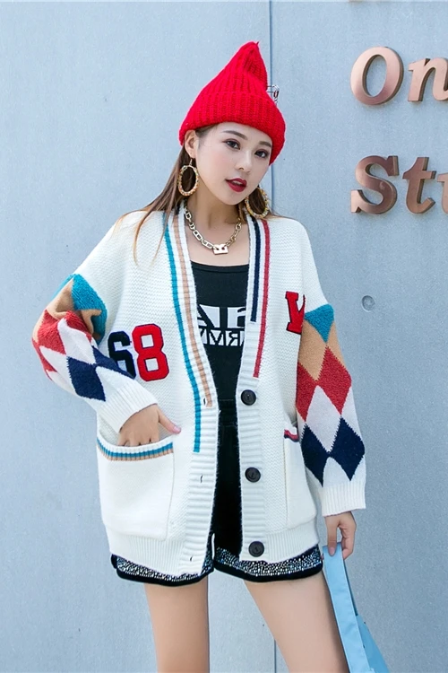 

European station tide brand cardigan jacket knitting rhombus retro stripe college style V-neck thickening age reduction sweater