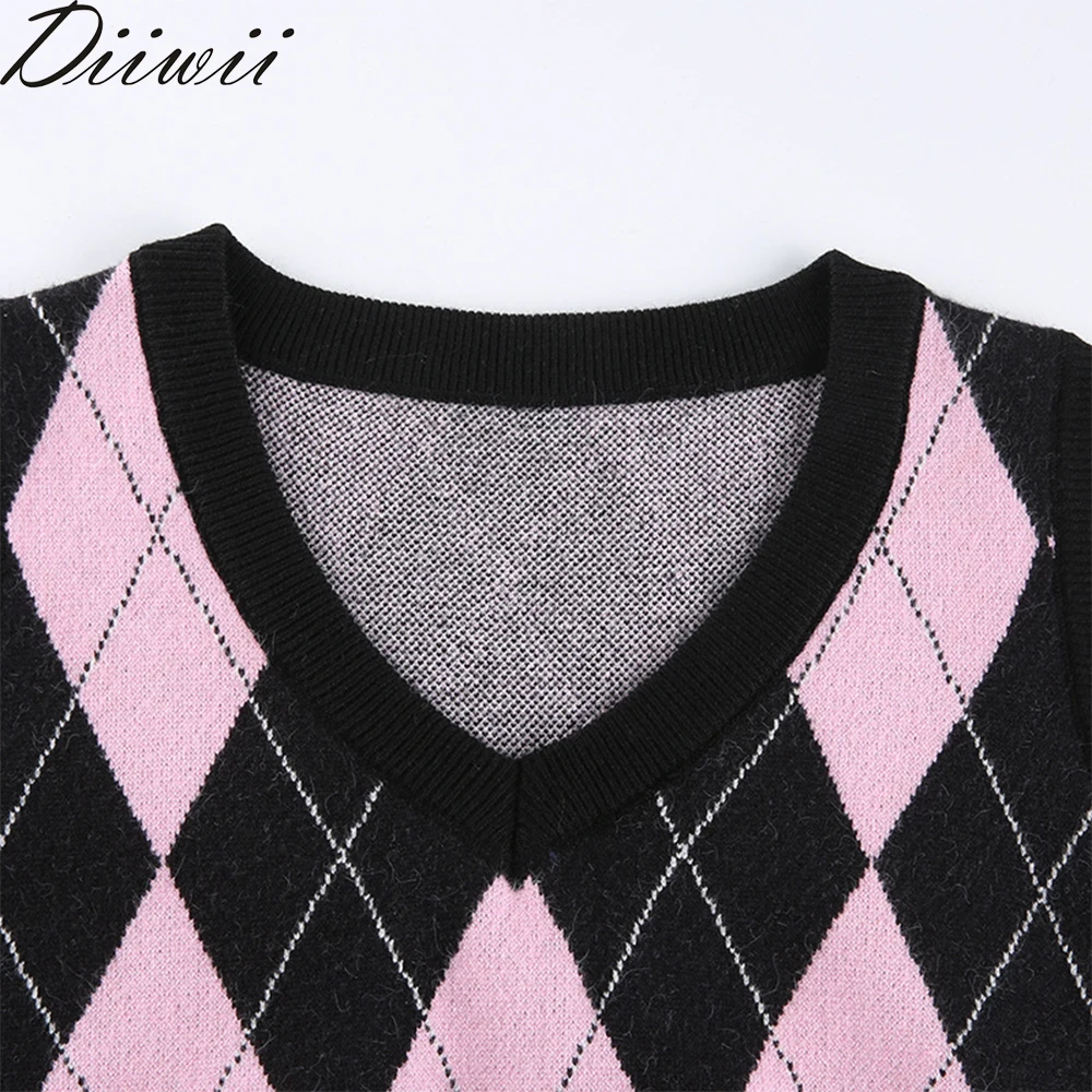 

DiiWii Womens Vest Fashion Street Trendsetters V Neck Plaid Contrast Color Slim Wool Woven Sleeveless Vest