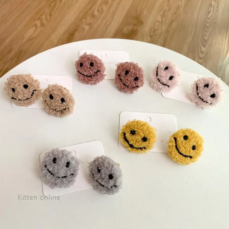 Серьги смайлики серьги гвоздики пушистые для женщин персонализированные Осень