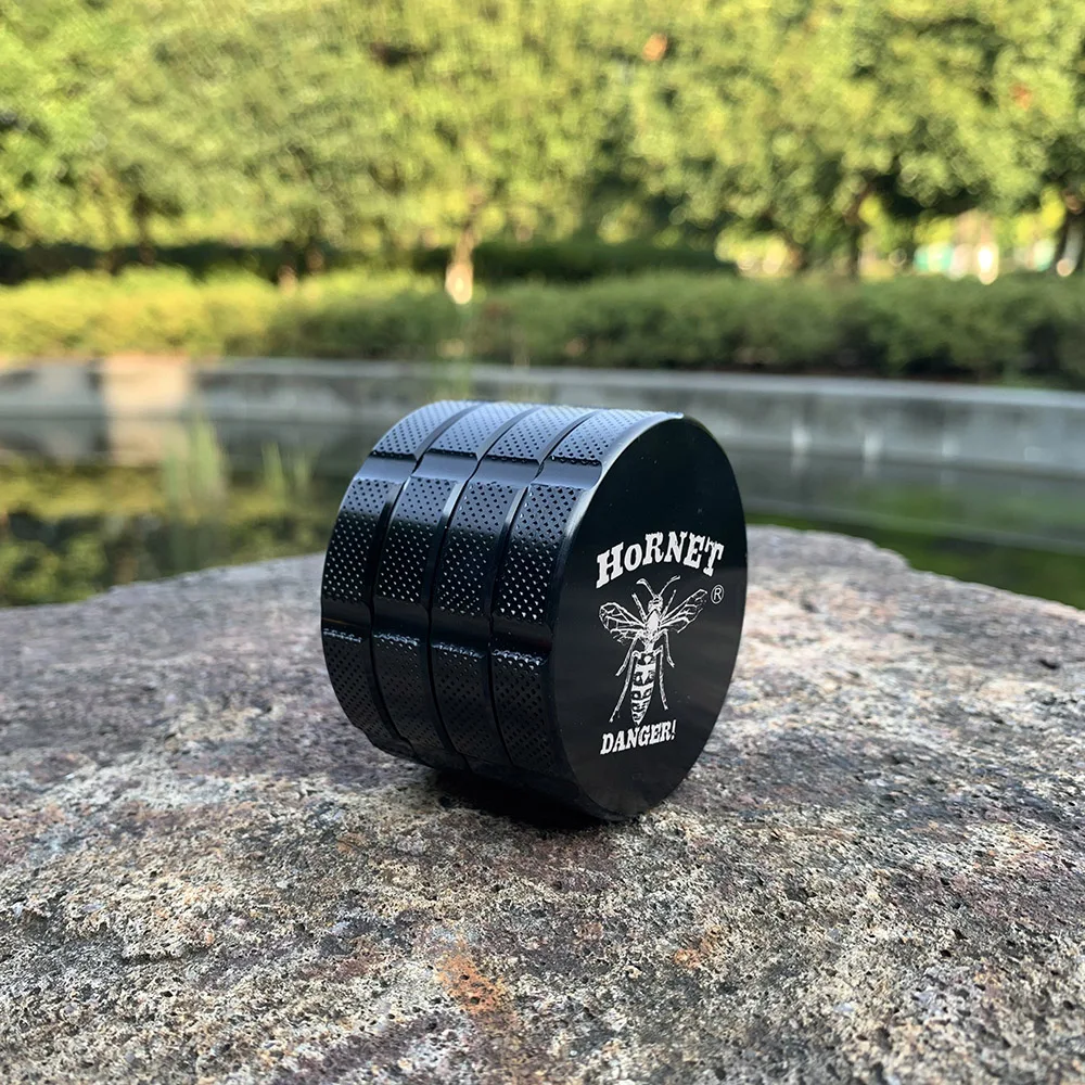 Точильщик HORNET для табака Премиум Большой 60 мм 4 шт. металлический курительных