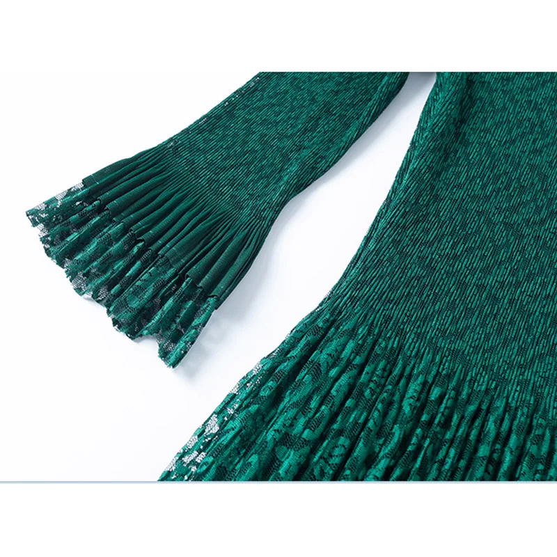 

2021 Spring New Pleated Lace Dresses Plus Size Slim Fashion Women Summer Dresses V-Neck Flare Sleeve Female Long Dresses LJ2416