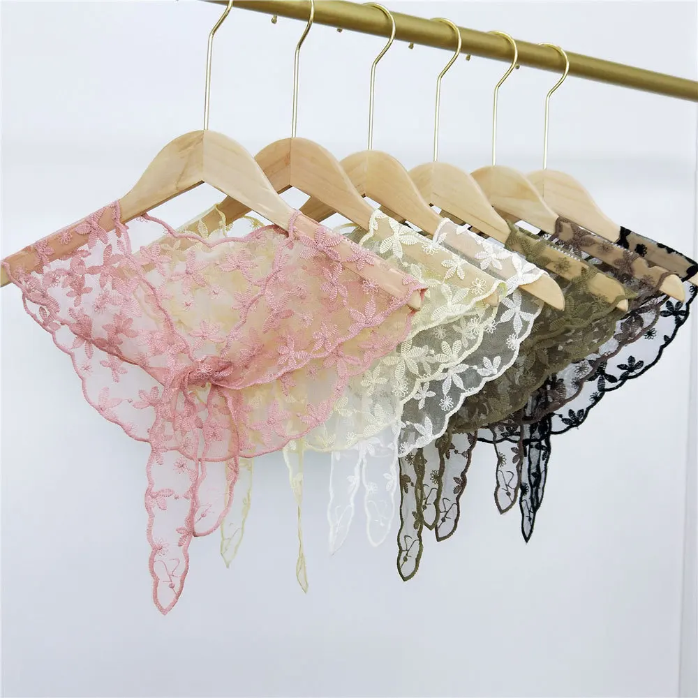 

2022 New Summer Women's Black Pink Green White Triangle Lace Flower Scarf Handkerchief Bag Women Hair Head Scarfs Bandana