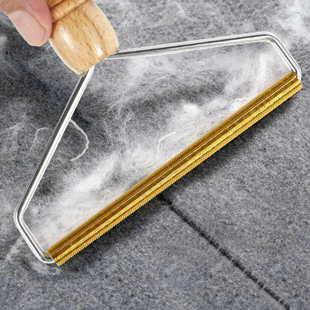 

2pc Home Lint Remover Manual Hair Removal Fuzz Fabric Shaver for Carpet Woolen Coat Clothes Fabric Shaver Brush Tool Fur Remover