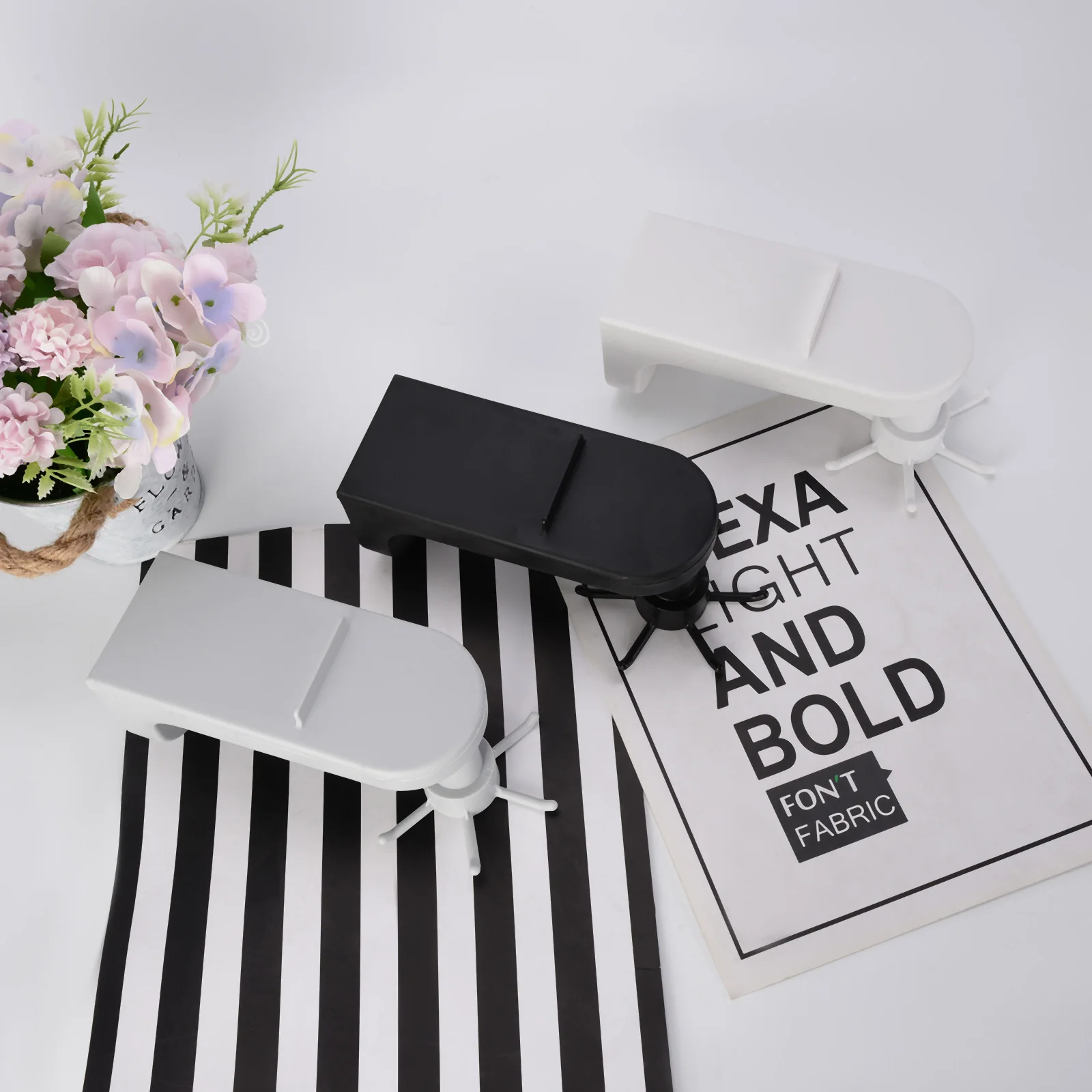 Настенный крючок для кухни Bathroo Органайзер вешалка многофункциональный клей без