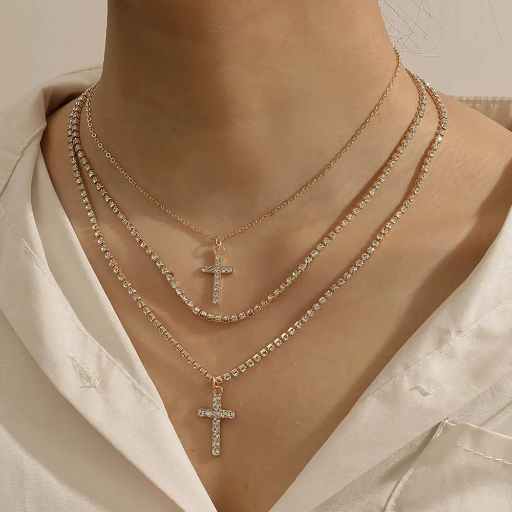 

Crystal Cross Pendant Necklace Shiny Korea Layered Iceout Rhinestones Chain Women Choker Necklace Fashion Collar Jewelry