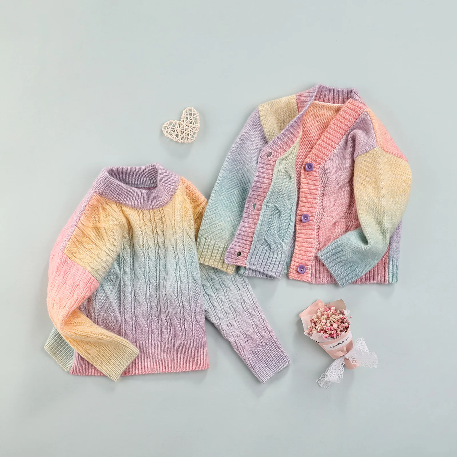 Фото Модель сезона осень-зима 2021 Детский свитер кардиган для девочек милые