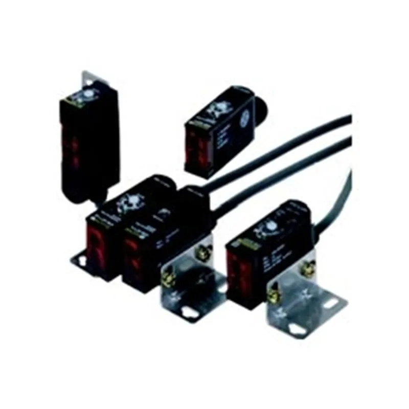 

OMRON E3S-AD31 Built-in Amplifier Photoelectric Sensor