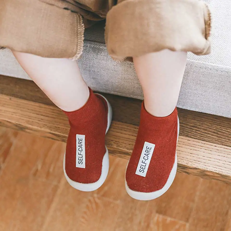 2019 модные детские носочки на резиновой подошве носки для новорожденных Осень