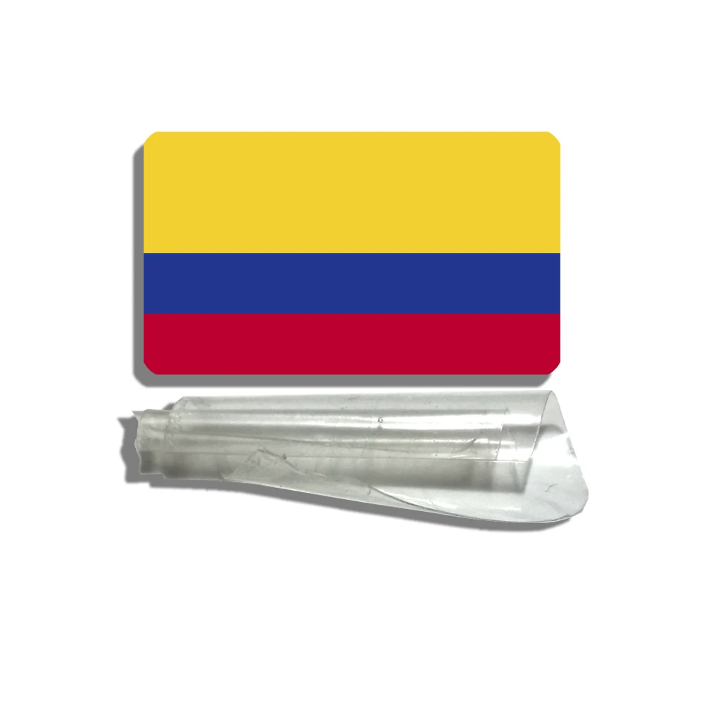 Винтажная акриловая брошь в виде флага Колумбии |