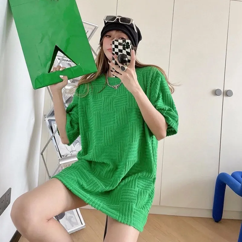 Зеленая дизайнерская нишевая футболка с коротким рукавом для женщин новое
