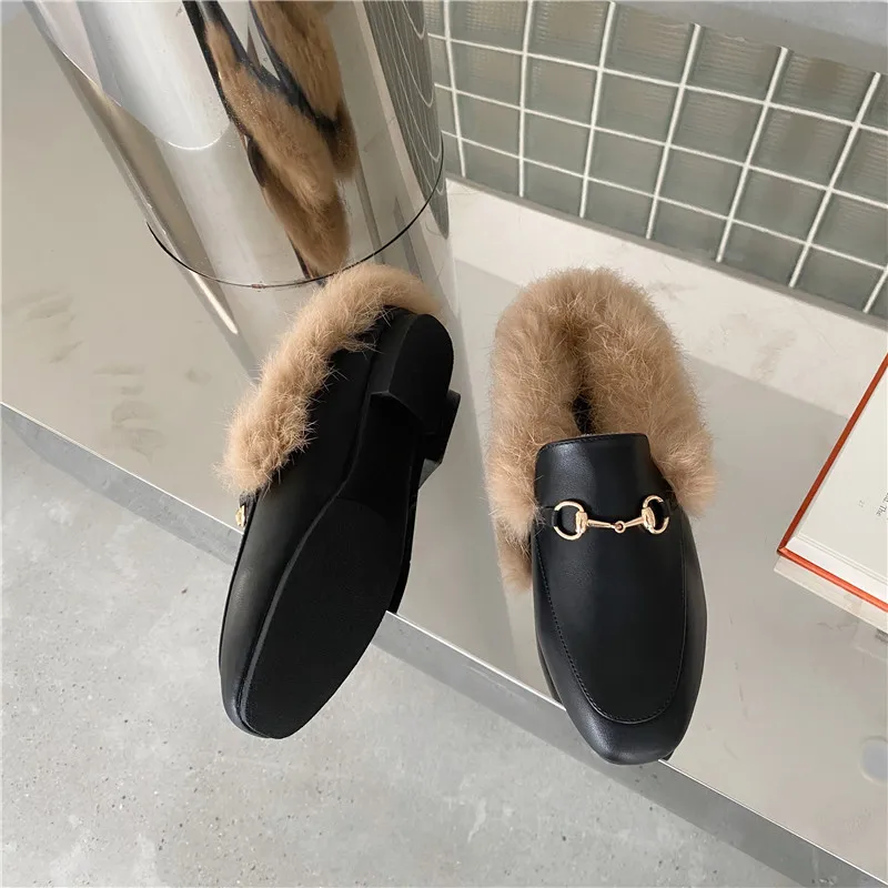 

Fur Mules Women Metal Decoration Low Heels Slippers Furry Slide Laides Black Shallow Square Toe Sandals Fashion Zapatos De Mujer