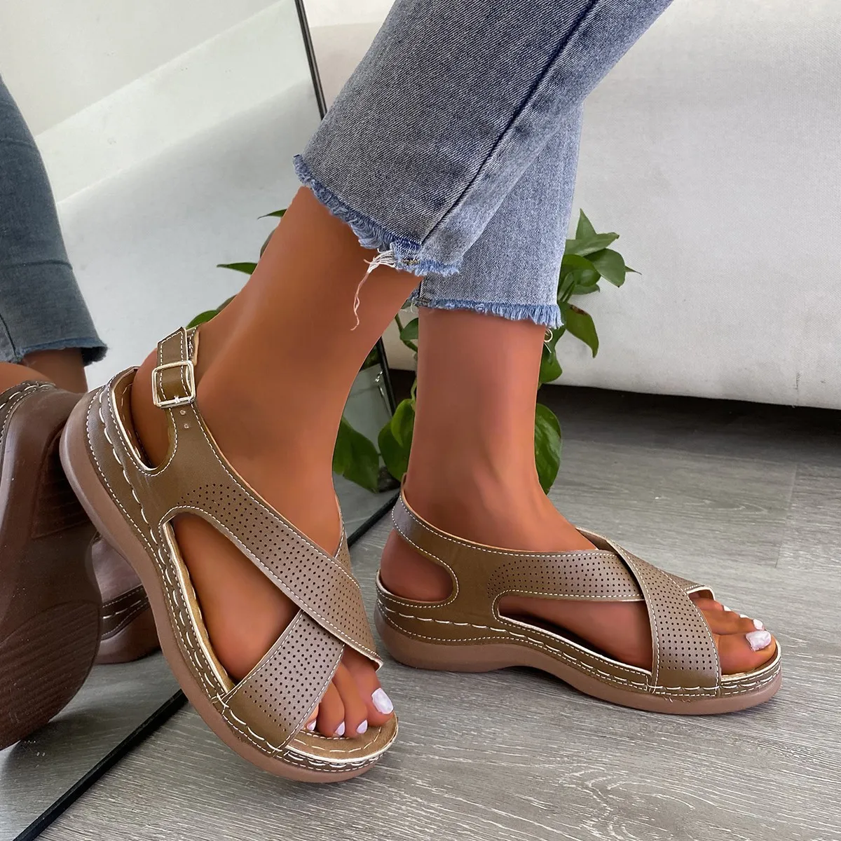 

2021Women Sandals Breathable Comfort Shopping Ladies Walking Shoes Wedge Heels Summer Platform Sandal Shoes Mujer Plus Size er65