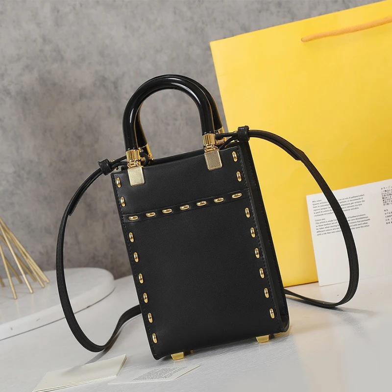 

New Retro contrast color heavy craftsmanship rivets embossed double handle leather handbags ladies fashion diagonal shoulder bag