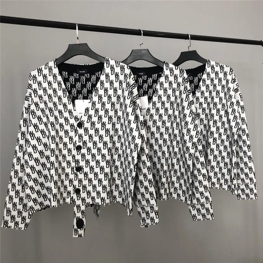 

2020FW WE11DONE Cardigan Men Women 1:1 Top Quality Black White old flower Slouchy loose coat Sweater Knitted Jacquard Sweaters