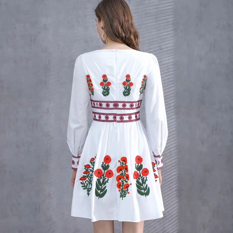 

2021 SPRING SQUARE COLLAR FLORAL EMBROIDERED BUBBLE SLEEVE DRESS