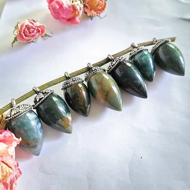 Подвеска с натуральным камнем Хрустальный острый перец чили тибетский