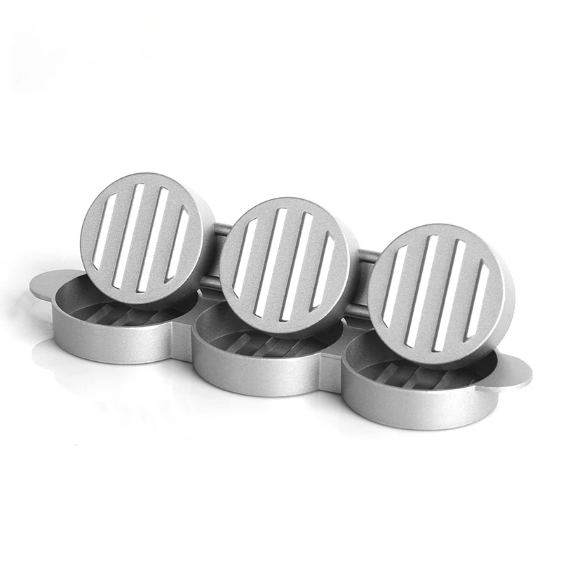 Круглая форма для приготовления гамбургеров с мясом и деревянной ручкой