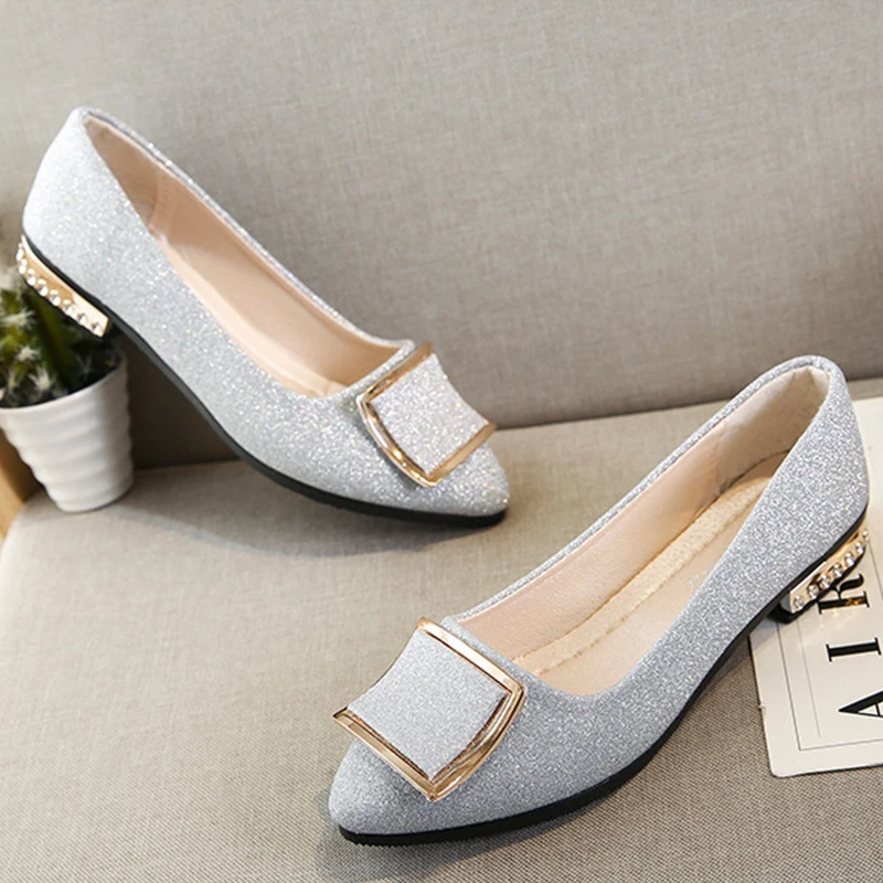

2020 New Women Sequins Shoes Gold Low Heel Ballet Pointed Toe Shallow Buckle Shoes Slip On Loafers zapatos de mujer NVX172